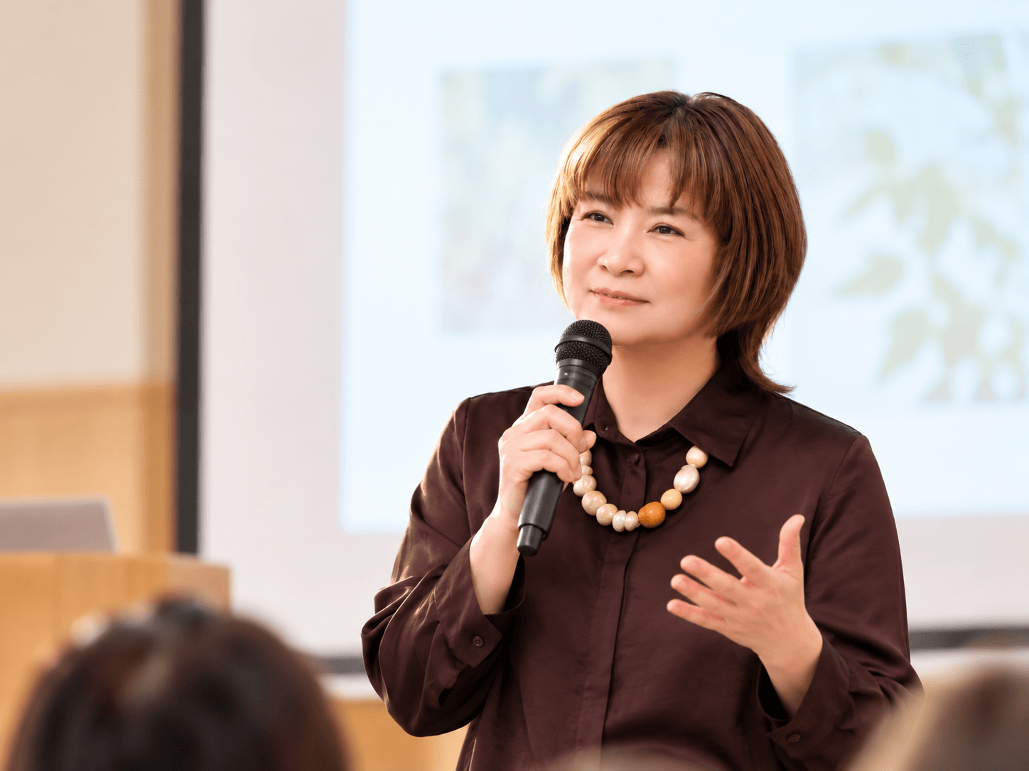 講演で話すファイナンシャル・プランナー まるこいずみ